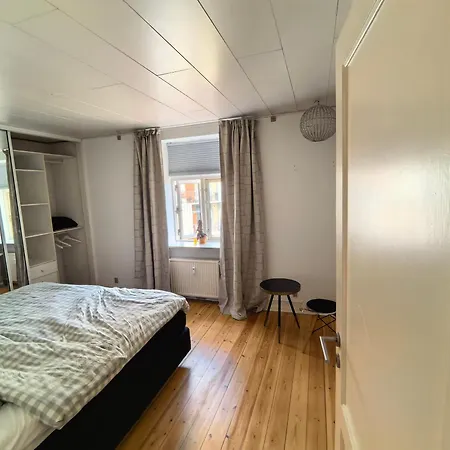 Lejlighed - Shared Bathroom With 1 For Adults 35-60 Lgbt Eu,us,uk Only Glostrup